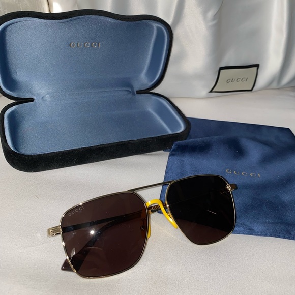 Gucci Other - Gucci men metal aviator sunglasses